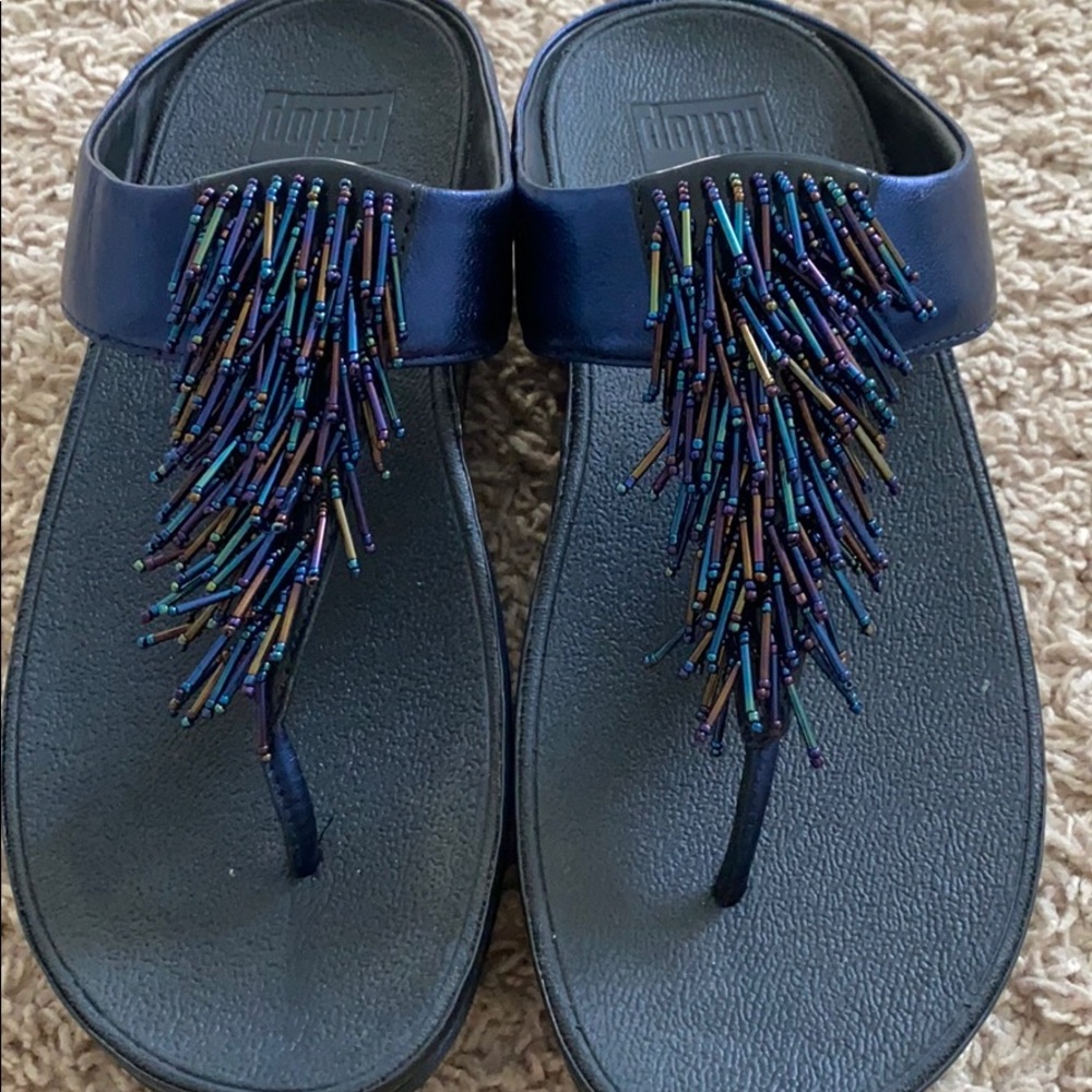 FLIP FLOPS